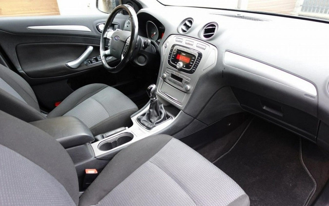 Ford Mondeo cena 17900 przebieg: 176000, rok produkcji 2007 z Dąbrowa Tarnowska małe 106